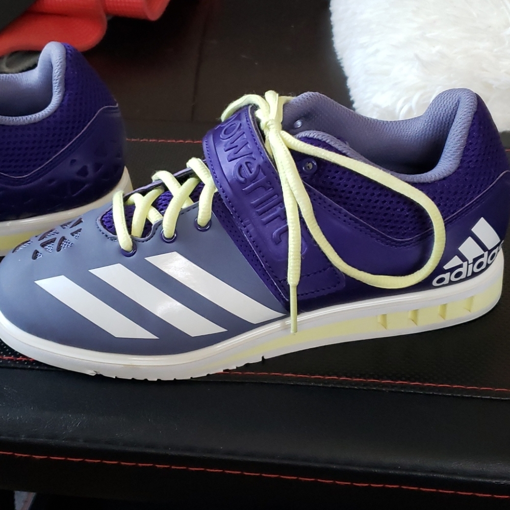 Addidas powerlifters